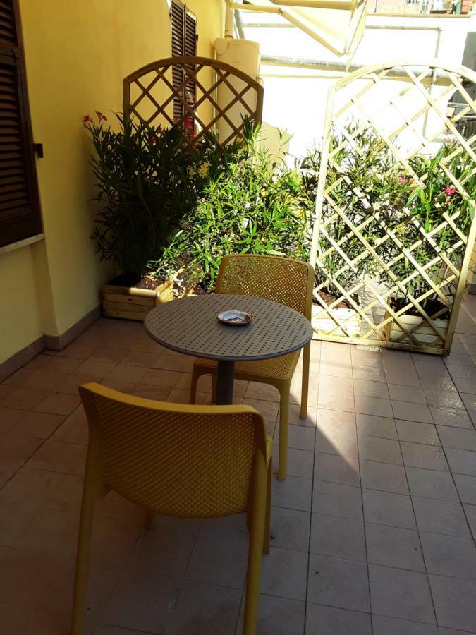 Affittacamere Rosy La Spezia Buitenkant foto